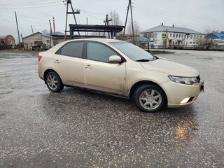 2009 Kia Cerato 4-speed II, золотистый, 680000 рублей, вид 2