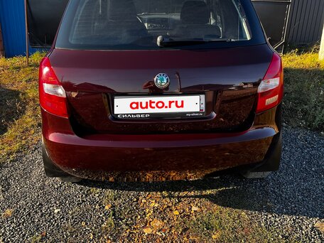 2012 Skoda Fabia II Рестайлинг, пурпурный, 550000 рублей, вид 2