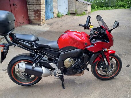 2009 Yamaha FZ1, красный, 625000 рублей, вид 4