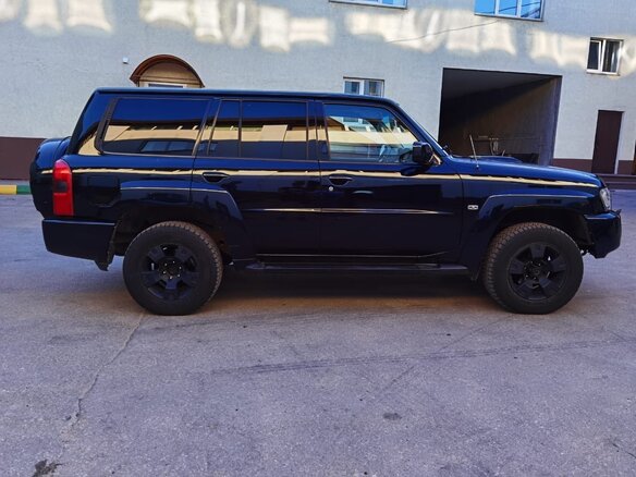 2005 Nissan Patrol V (Y61) Рестайлинг, чёрный - вид 4