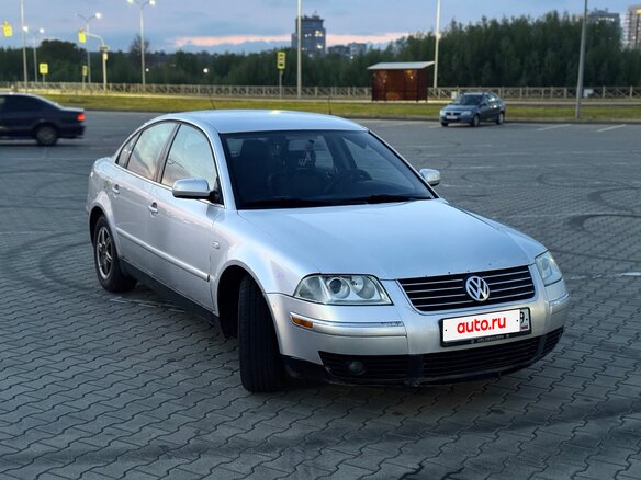 2002 Volkswagen Passat B5 Рестайлинг, серебристый, 440000 рублей - вид 2