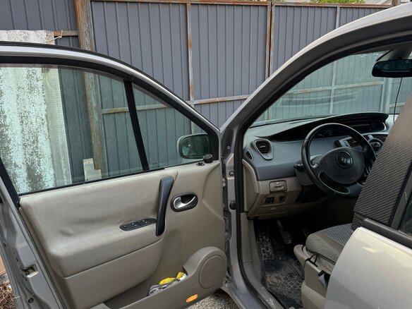 2004 Renault Scenic II, серый - вид 3