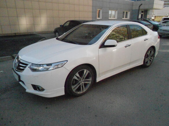 2012 Honda Accord VIII Рестайлинг, белый, 2000000 рублей