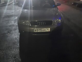 2002 Audi A4 II (B6), бежевый, 665000 рублей, вид 1
