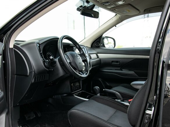 2018 Mitsubishi Outlander III Рестайлинг 2, чёрный - вид 22