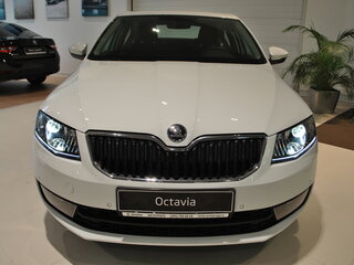2016 Skoda Octavia III (A7), белый, 2100000 рублей, вид 2