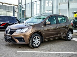 2020 Renault Sandero II Рестайлинг, коричневый, 998000 рублей, вид 3