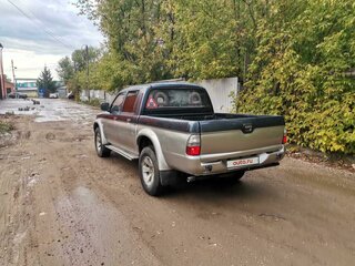 2006 Mitsubishi L200 III Рестайлинг, серый, 650000 рублей, вид 4