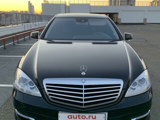 2011 Mercedes-Benz S-Класс 500 Long V (W221) Рестайлинг, чёрный, 2150000 рублей, вид 3