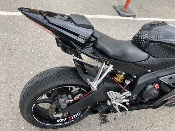 2008 Yamaha YZF-R6, чёрный, 850000 рублей - вид 11