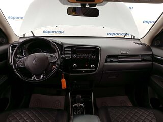 2021 Mitsubishi Outlander III Рестайлинг 3, серый, 2350000 рублей, вид 5