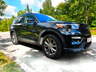 2022 Ford Explorer VI, чёрный, 2700000 рублей, вид 3