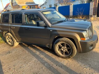 2007 Jeep Liberty (Patriot), серый, 730000 рублей, вид 3