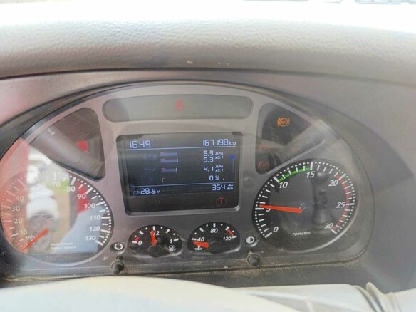 2022 IVECO-Hongyan 8x4 (CQ3406), красный, 1152158 рублей - вид 6