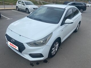 2018 Hyundai Solaris II, белый, 1100000 рублей, вид 1