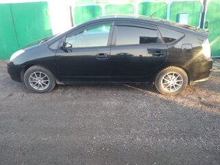2005 Toyota Prius II (XW20), чёрный, 750000 рублей, вид 2