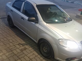 2011 Chevrolet Aveo I Рестайлинг, серебристый, 560000 рублей, вид 1