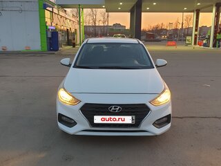 2017 Hyundai Solaris II, белый, 890000 рублей, вид 1