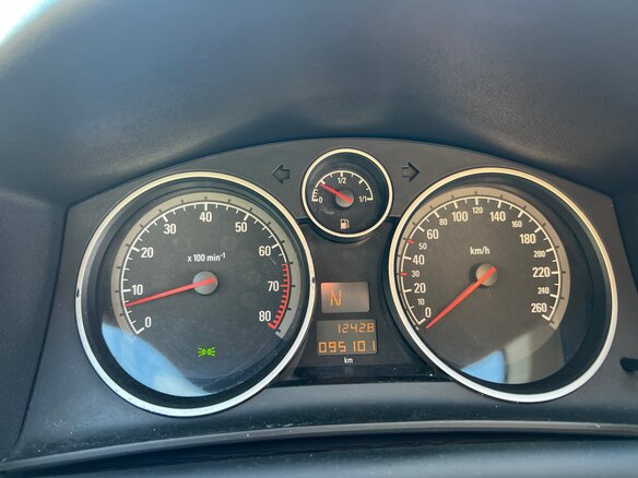 2010 Opel Astra GTC H Рестайлинг, серебристый, 472000 рублей - вид 5