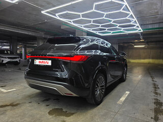2023 Lexus RX 350h V, чёрный, 6490000 рублей, вид 4