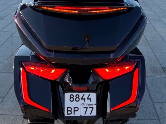 2023 Honda GL 1800 Gold Wing, фиолетовый, 3999000 рублей - вид 6