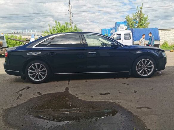2016 Audi A8 Long III (D4) Рестайлинг, чёрный - вид 4