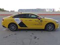 2022 Kia K5 III, жёлтый, 3200000 рублей - вид 7