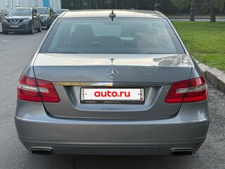 2011 Mercedes-Benz E-Класс 200 7G-Tronic IV (W212, S212, C207), серый, 1450000 рублей, вид 3