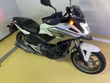 2017 Honda NC 750X, белый, 750000 рублей, вид 4