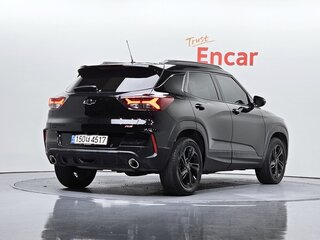 2022 Chevrolet TrailBlazer III, чёрный, 1770000 рублей, вид 4