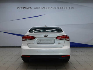 2018 Kia Cerato III Рестайлинг (Classic), белый, 1249000 рублей, вид 4