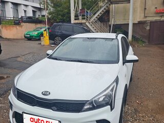 2021 Kia Rio X IV Рестайлинг, белый, 1750000 рублей, вид 1