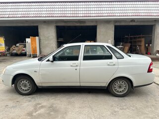 2014 Lada (ВАЗ) Priora I Рестайлинг, белый, 450000 рублей, вид 3