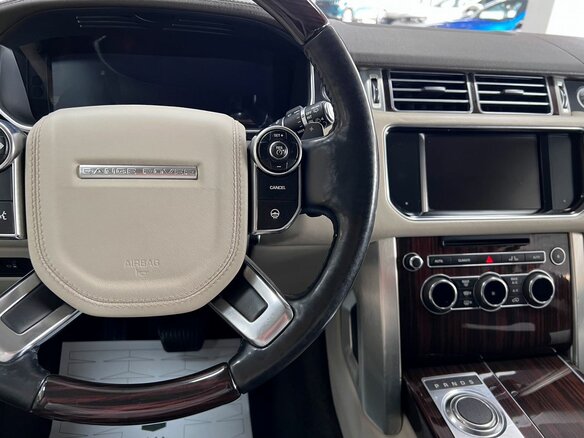2013 Land Rover Range Rover IV, бежевый, 2925000 рублей - вид 18