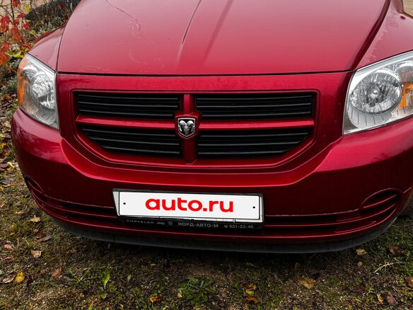 2008 Dodge Caliber I, красный, 600000 рублей