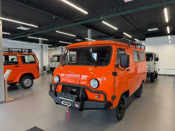 2026 УАЗ 3909, оранжевый, 2232500 рублей