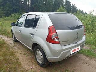 2013 Renault Sandero I, серый, 650000 рублей, вид 4