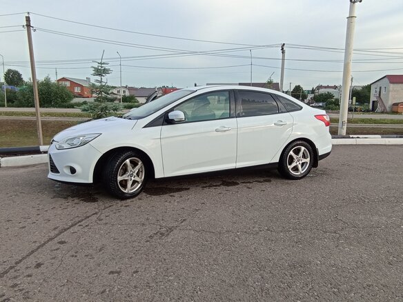 2013 Ford Focus III, белый, 800000 рублей - вид 2