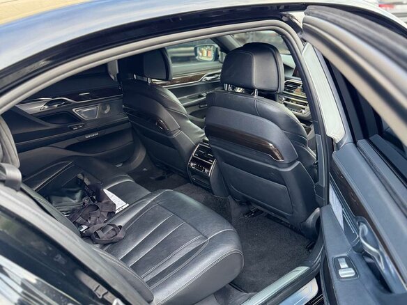 2015 BMW 7 серии Long 730Ld xDrive VI (G11/G12), чёрный, 3149000 рублей - вид 23