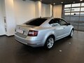 2017 Skoda Octavia III (A7) Рестайлинг, серебристый - вид 2
