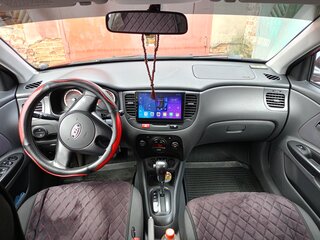 2010 Kia Rio II Рестайлинг, оранжевый, 650000 рублей, вид 4