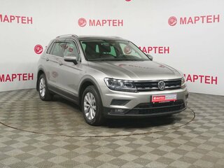 2017 Volkswagen Tiguan II, серебристый, 2235000 рублей, вид 3