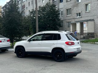 2009 Volkswagen Tiguan I, белый, 820000 рублей, вид 3