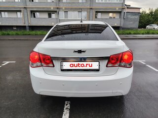 2012 Chevrolet Cruze I, белый, 700000 рублей, вид 3