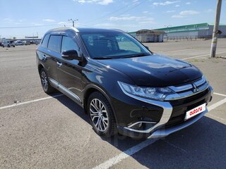2015 Mitsubishi Outlander III Рестайлинг 2, чёрный, 1880000 рублей, вид 1