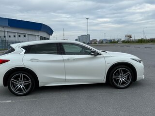 2018 Infiniti Q30, белый, 2700000 рублей, вид 4