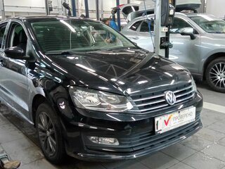 2019 Volkswagen Polo V Рестайлинг, чёрный, 1190000 рублей, вид 2