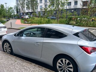 2012 Opel Astra GTC J Рестайлинг, белый, 720000 рублей, вид 4