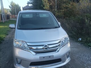 2012 Nissan Serena IV (C26), серебристый, 1370000 рублей, вид 1