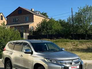 2016 Mitsubishi Montero Sport III, серый, 2000000 рублей, вид 3